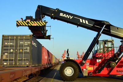 淡季為何不淡&mdash;&mdash;從北方最大港口企業(yè)感受中國(guó)經(jīng)濟(jì)溫度